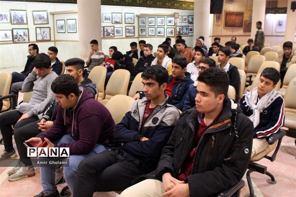اردوی دانش‌آموزی راهیان نور و آشنایی با فرهنگ مقاومت