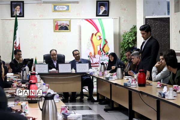 جلسه هم‌اندیشی روسای شورای دانش‌آموزی