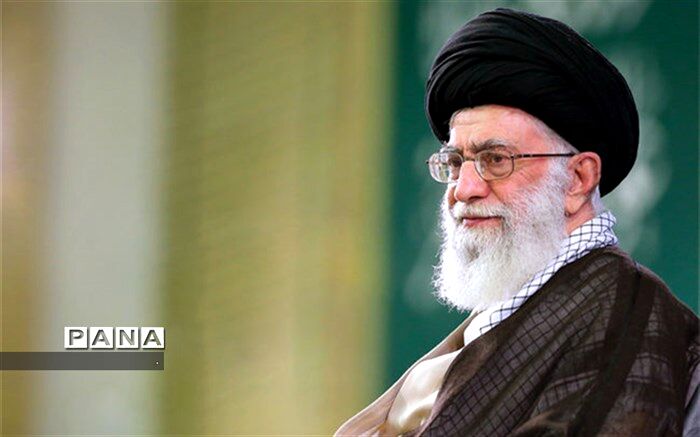 نظر رهبر معظم انقلاب درباره «لایک کردن عکس افراد بی‌حجاب در شبکه‌های اجتماعی»