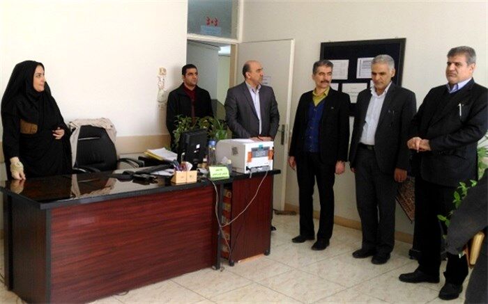 بازدید سرزده مدیر کل آموزش و پرورش شهر تهران از آموزش و پرورش منطقه 11