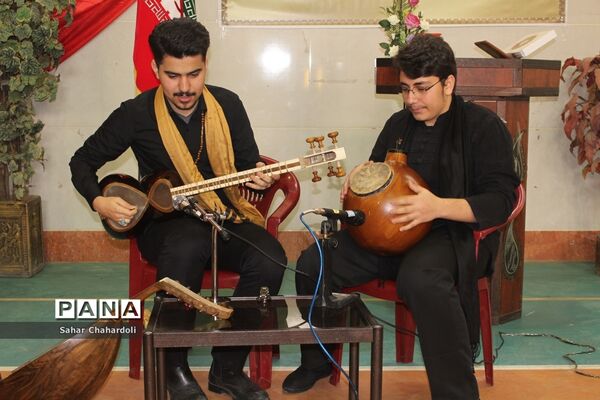 تجلیل از برگزیدگان مسابقات فرهنگی و هنری و پرسش مهر ناحیه 2 همدان