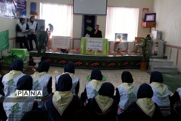 مراسم سوگواری ایام فاطمیه اعضای تشکل پیشتازان دبیرستان خدیجه کبری(س) سراب