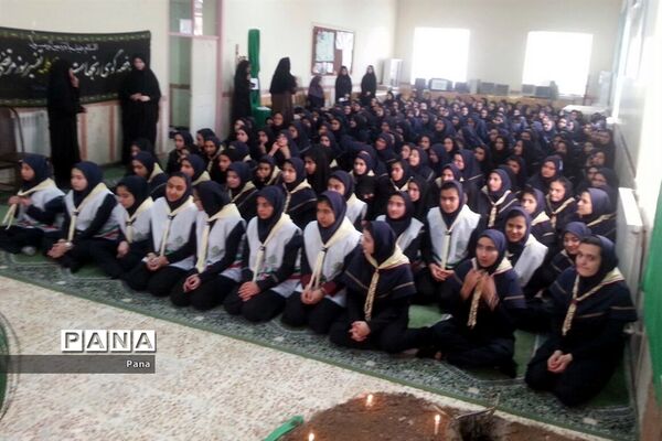 مراسم سوگواری ایام فاطمیه اعضای تشکل پیشتازان دبیرستان خدیجه کبری(س) سراب