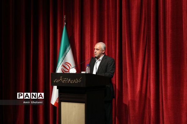 نمایش فاخر رستم و سهراب