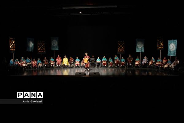 نمایش فاخر رستم و سهراب