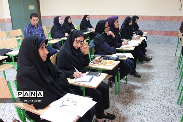 کارگاه آموزشی فرهنگ‌سازی نماز در خانواده