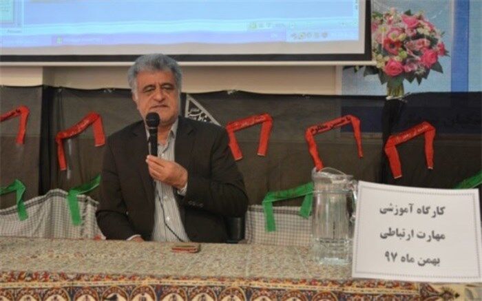 رئیس آموزش و پرورش پیربکران:فاصله بین ما و نسل جدید یک چالش بزرگ در زمینه آسیب های اجتماعی است