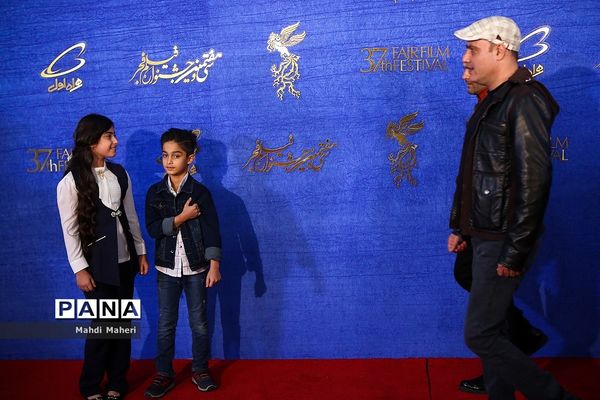 در حاشیه پنجمین روز سی و هفتمین جشنواره فیلم فجر