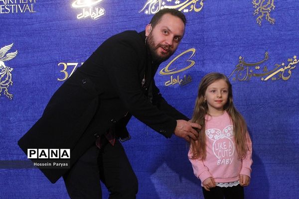 در حاشیه پنجمین روز سی و هفتمین جشنواره فیلم فجر