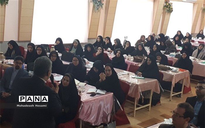 معاون پرورشی آموزش و پرورش خراسان جنوبی:شرکت 200 مشاور استان در کارگاه درمان آسیب های اجتماعی