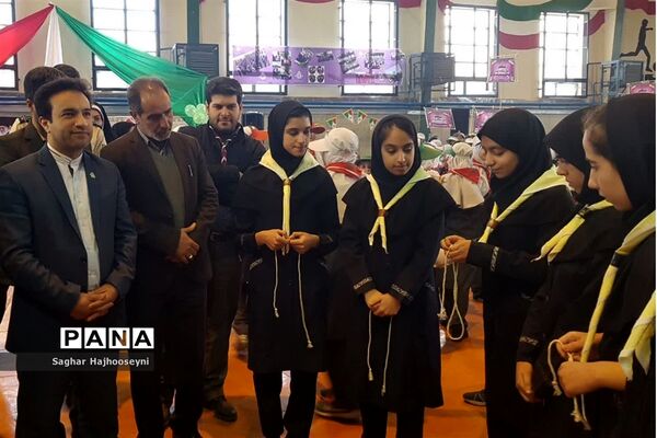 مانور یاوران انقلاب پیشتازان دماوند در چهلمین سالگرد انقلاب اسلامی