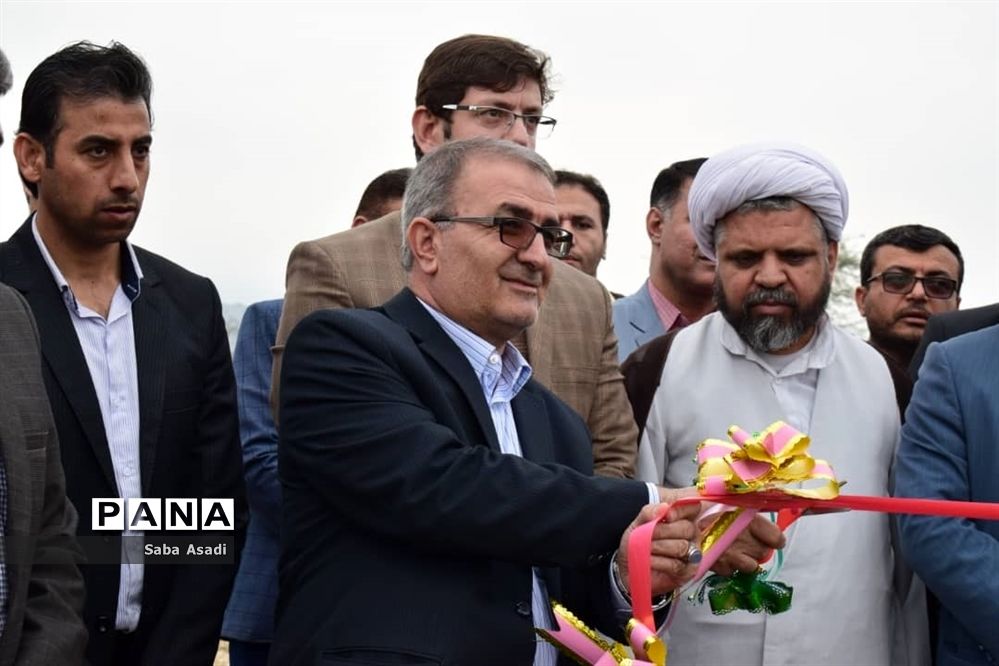 بهره‌برداری از مزرعه کاشت گیاه دارویی آلوئه‌ورا در شهرستان مُهر