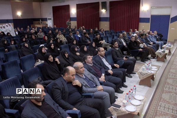 آیین تجلیل از فعالان جشن عاطفه‌ها درآذربایجان شرقی