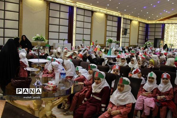 جشن انقلاب در مدارس قم