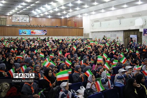 مانور تشکیلاتی پیشتازان خراسان رضوی با عنوان «یاوران انقلاب، رهروان ولایت» - 1