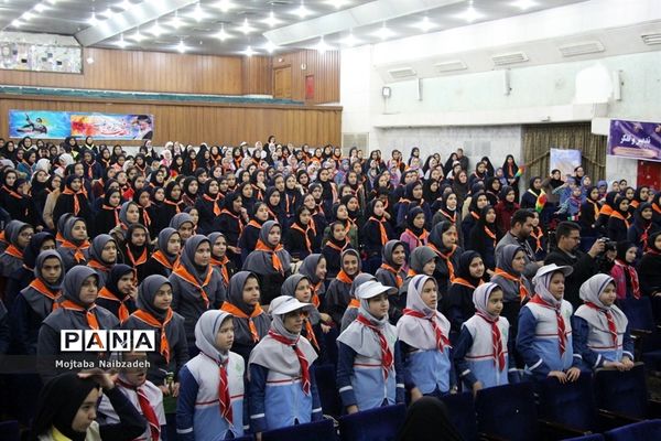 مانور تشکیلاتی پیشتازان خراسان رضوی با عنوان «یاوران انقلاب، رهروان ولایت» - 1