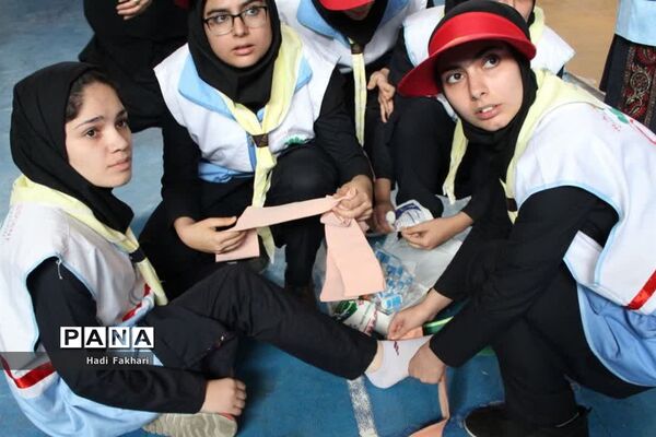 مانور یاوران انقلاب پیشتازان کهریزک در چهلمین سالگرد انقلاب اسلامی