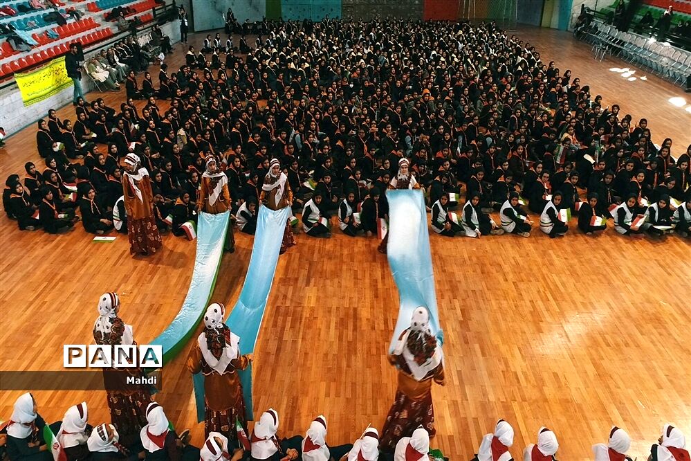 همایش بزرگ یاوران انقلاب