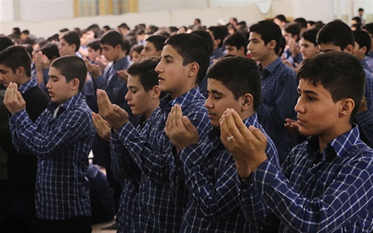 برگزاری جشن تکلیف پسران عشایر در فضای بومی اثر بخشی بیشتری دارد