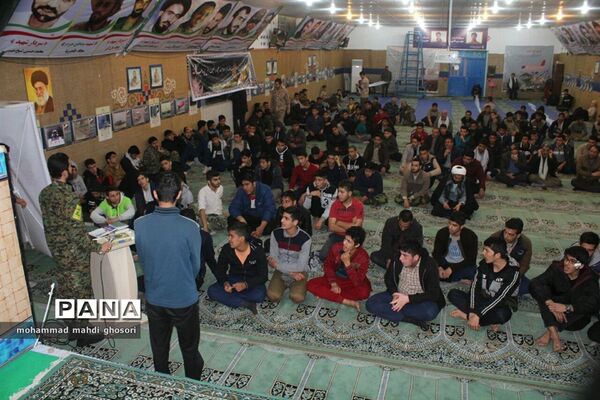 حضور دانش‌آموزان قمی در اردوی راهیان نور
