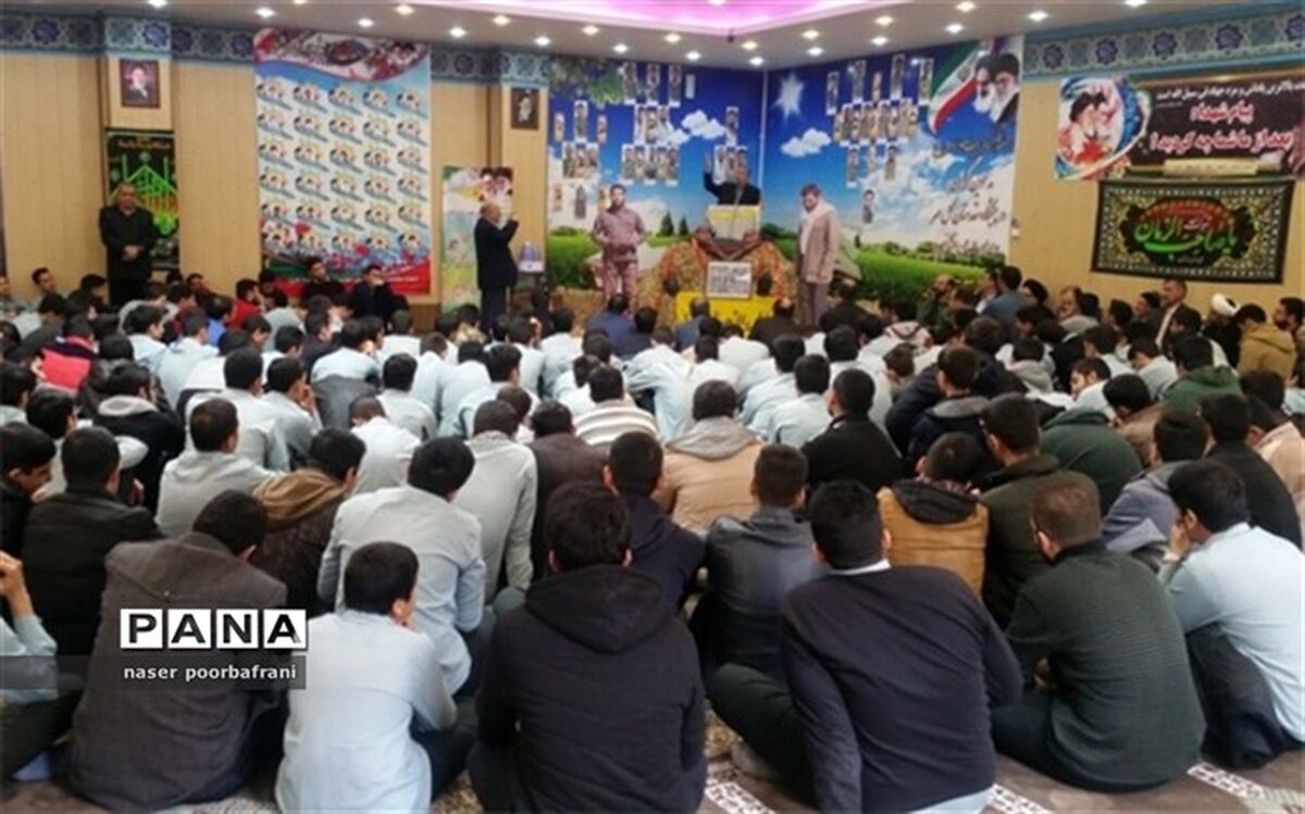یادواره شهدای دانش آموز شهرستان نایین برگزار شد