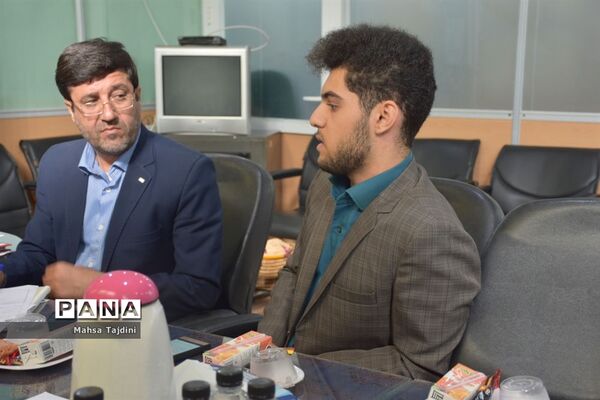 نشست نمایندگان مجلس دانش‌آموزی استان بوشهر