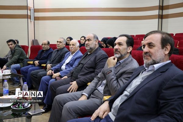 همایش رسانه‌نگاران انقلاب در ارومیه