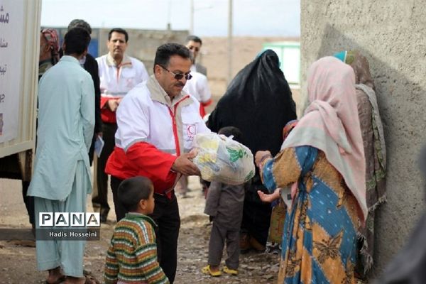 طرح توزیع1280  بسته حمایتی بین مادران باردار و شیرده در شهرستان نهبندان