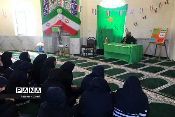 جلسه پرسمان انقلاب اسلامی در لامرد