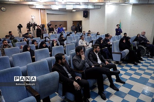 نشست خبری آغاز به کار دبیرخانه بازخوانی دهه ۶۰