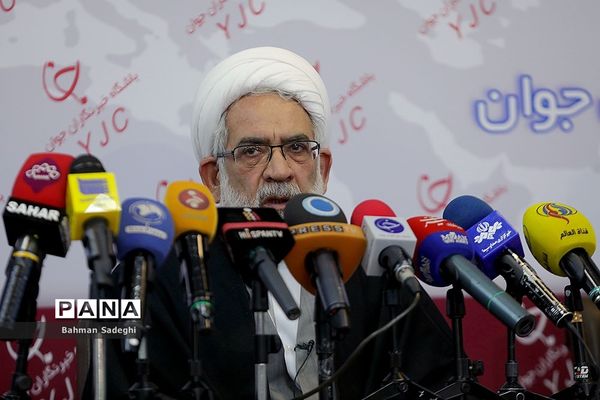 نشست خبری آغاز به کار دبیرخانه بازخوانی دهه ۶۰