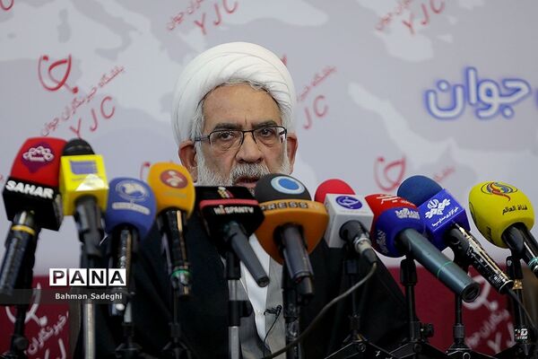 نشست خبری آغاز به کار دبیرخانه بازخوانی دهه ۶۰