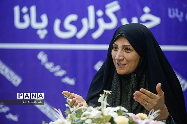حضور زهرا نژادبهرام عضو شورای شهر تهران در خبرگزاری پانا