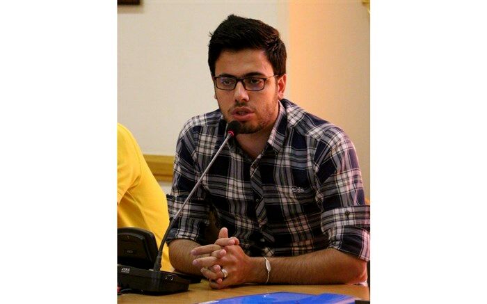درخشش معلم قمی در نخستین کنگره کشوری شعر «فیروزه فرات»+ متن سروده