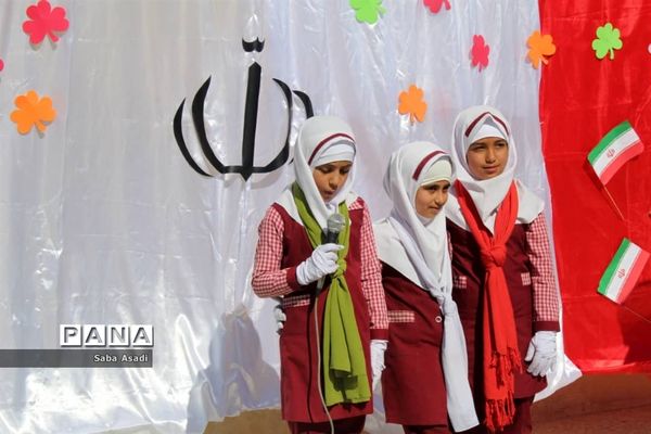 آیین گرامیداشت چهلمین سالگرد پیروزی انقلاب در گله‌دار