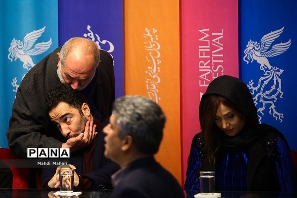 نشست‌های پرسش و پاسخ فیلم‌های  هشتمین روز سی و هفتمین جشنواره فیلم فجر