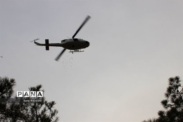 مراسم عطرافشانی و گلباران مزارشهدای ادیان توحیدی