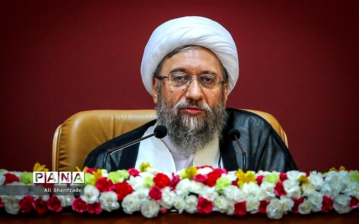 رئیس قوه قضائیه: در برابر فشارها و توصیه‌ها عقب‌نشینی نکرده‌ام