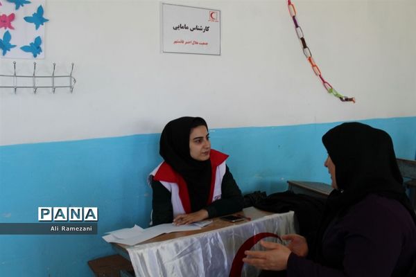 کاروان سلامت هلال احمر در روستای دوک و زیلت قائم‌شهر
