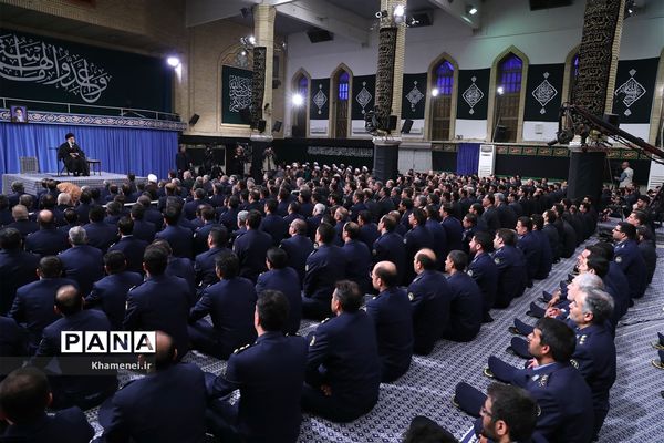 دیدار فرماندهان و کارکنان نیروی هوایی ارتش با رهبر انقلاب