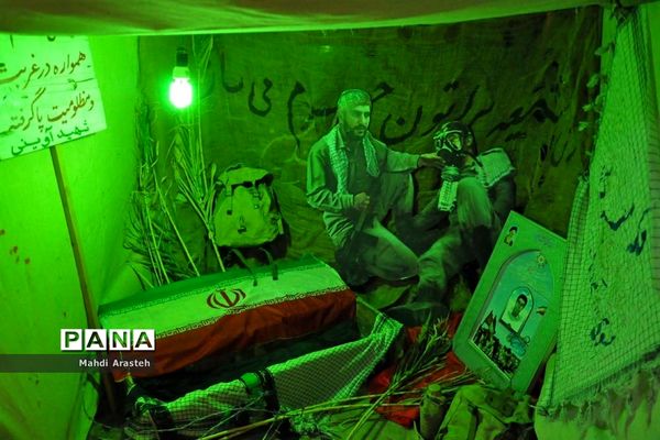 نمایشگاه شهدای جومیان درشهرستان خوسف