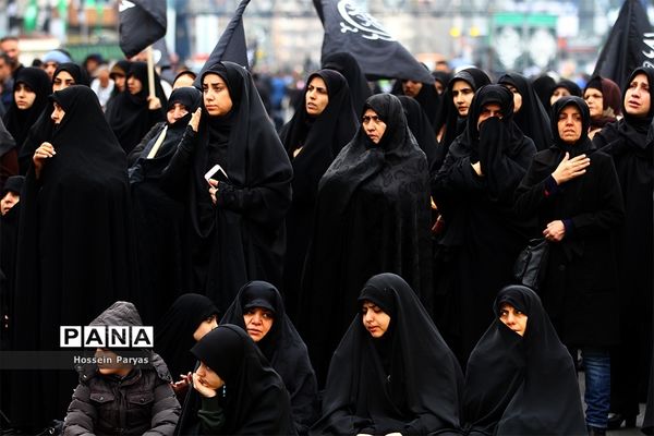 اجتماع بزرگ هیئت‌‌های عاشورای فاطمی در میدان هفت تیر