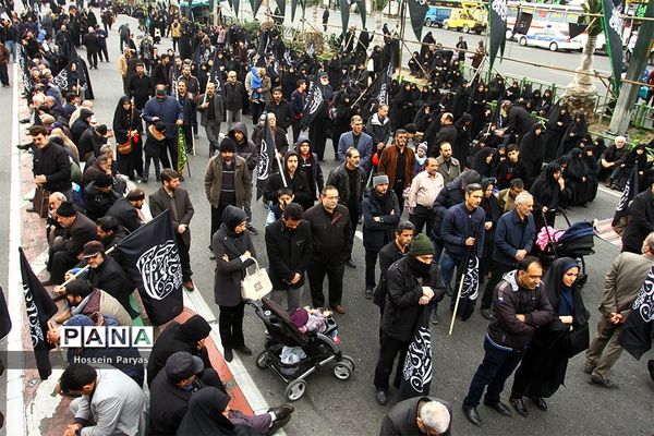 اجتماع بزرگ هیئت‌‌های عاشورای فاطمی در میدان هفت تیر