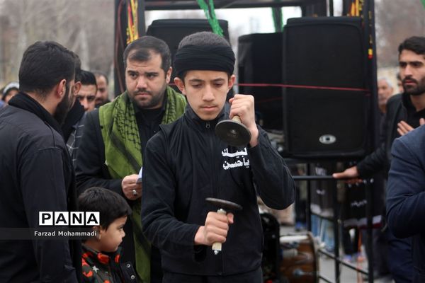 دسته‌ عزاداری هیئت رهروان شهدا به‌مناسبت ایام فاطمیه