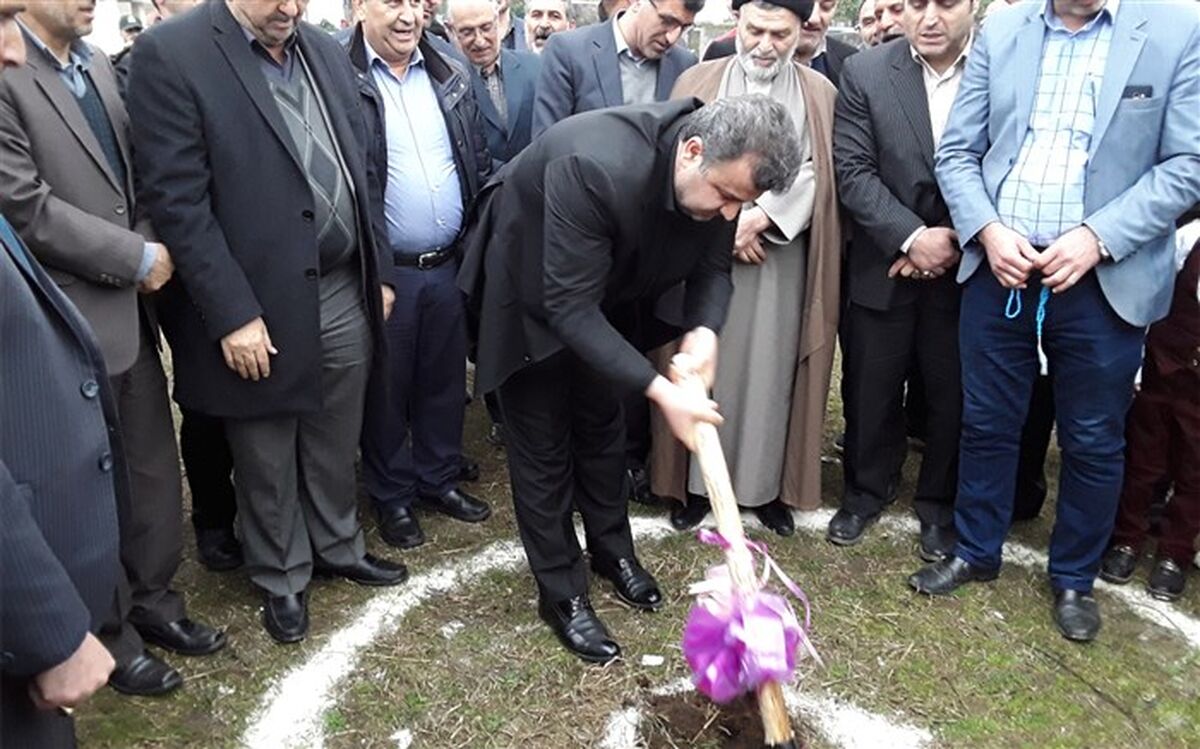 کلنگ ساخت دبستان خیرساز سلمان فارسی در عباس‌آباد زده شد