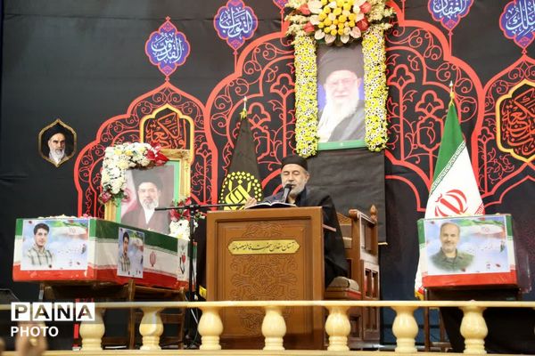 مراسم احیاء نخستین شب قدر در حرم حضرت معصومه(س)