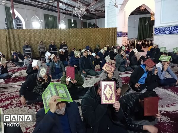 مراسم شب قدر در امامزاده سید محمد (ع) کاشمر 