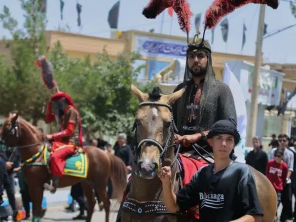 شبیه خوانی عصر عاشورا در روستای فدافن