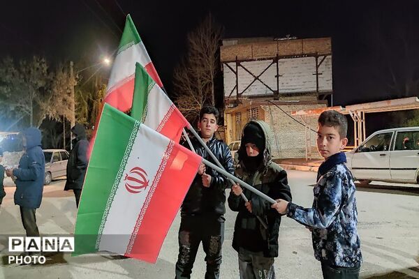 کودکان پای کار ایران در تجمعات مردمی شهر بار
