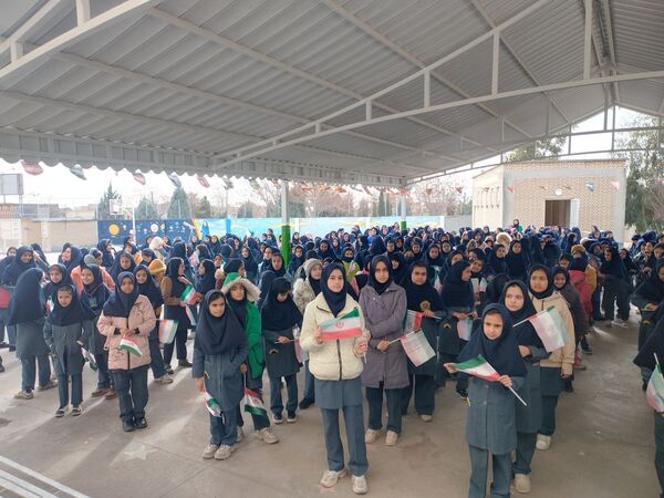 جشن میلاد امام زمان(عج) در دبستان فرهنگ فرازمند